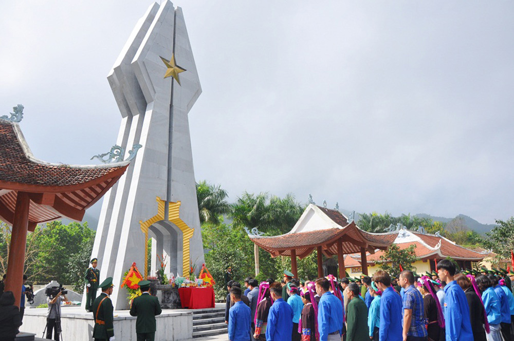 TOUR MÓNG CÁI – TRÀ CỔ - ĐỀN XÃ TẮC - DI TÍCH PÒ HÈN